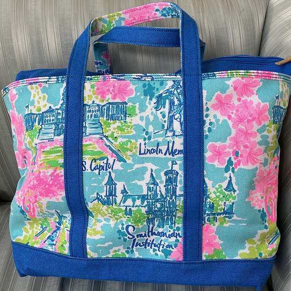 Lilly Pulitzer Handbags - Lilly Pulitzer Mercato Tote "Lilly Loves DC" - NWT